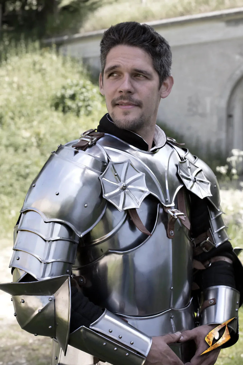 Gothic Gorget & Shoulders LARP Iron Fortress | Red Claw Gaming