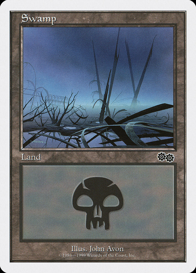 Swamp (135) [Battle Royale] MTG Single Magic: The Gathering | Red Claw Gaming