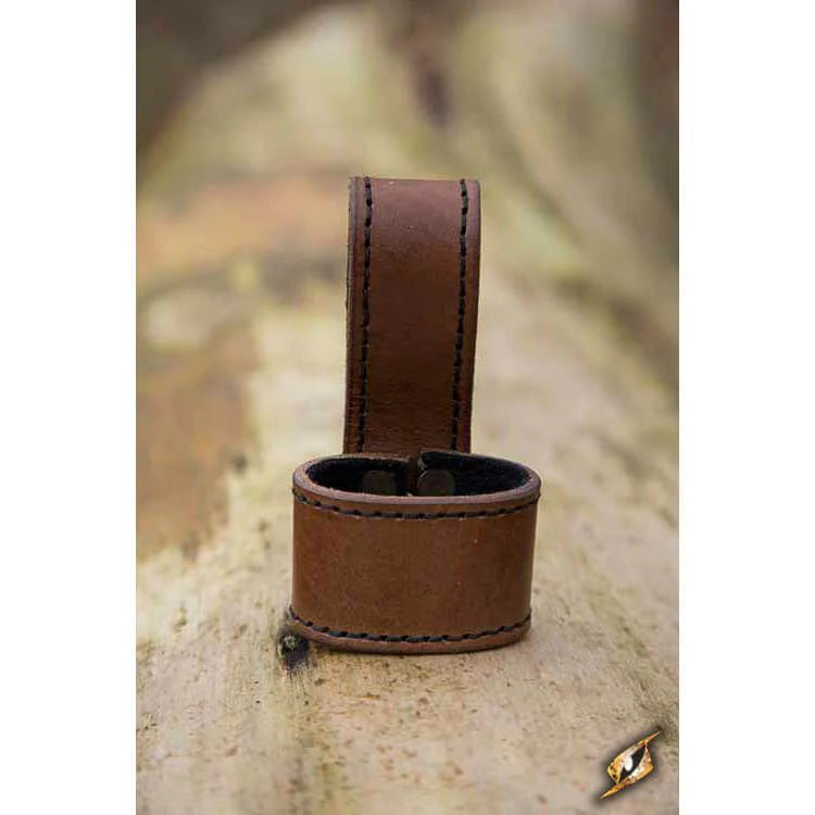 Dagger Holder - Brown LARP Calimacil | Red Claw Gaming