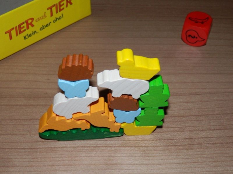 ANIMAL UPON ANIMAL - SMALL AND YET GREAT! Board Games Haba    | Red Claw Gaming