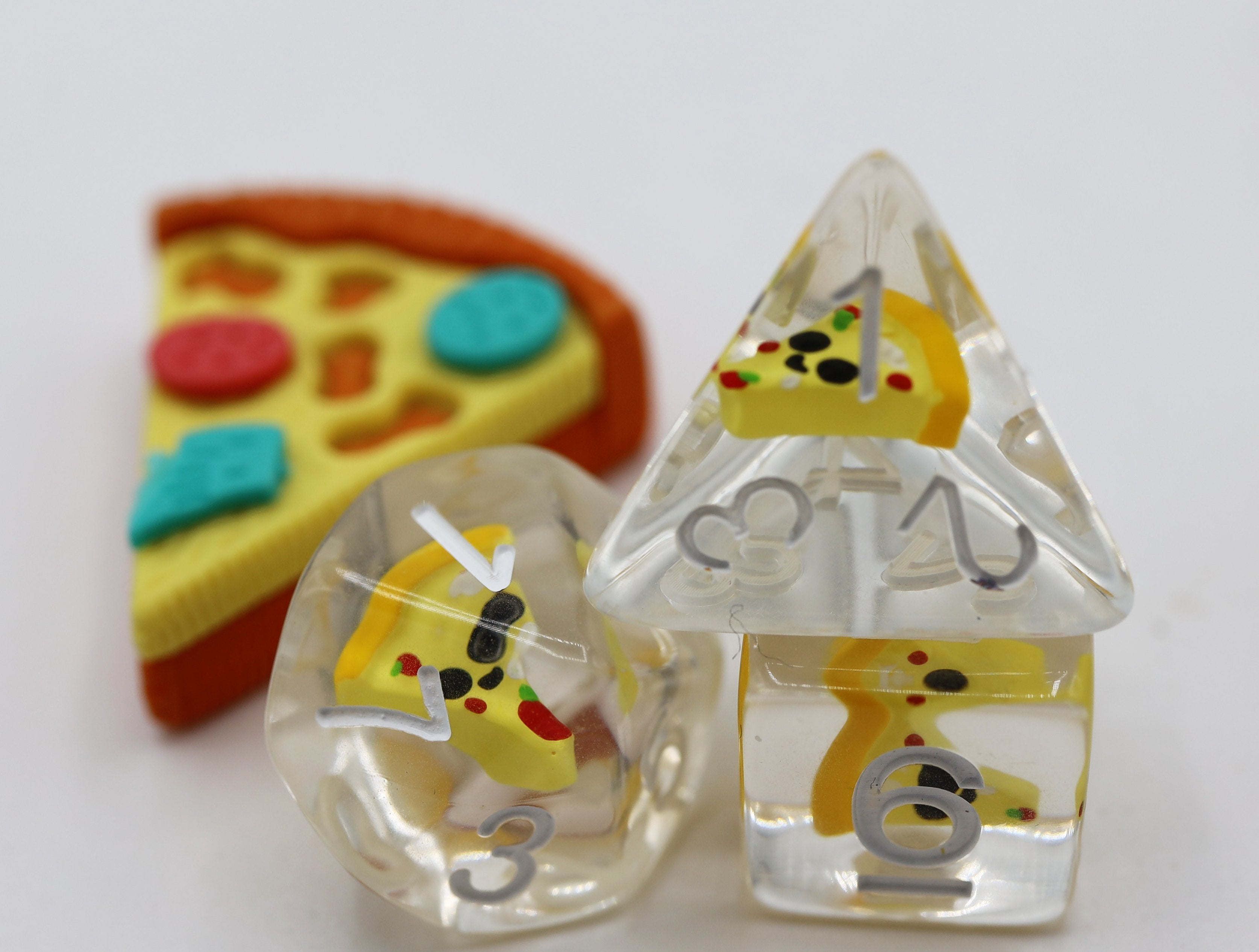 Pizza 7 Dice Set Dice & Counters Foam Brain Games    | Red Claw Gaming